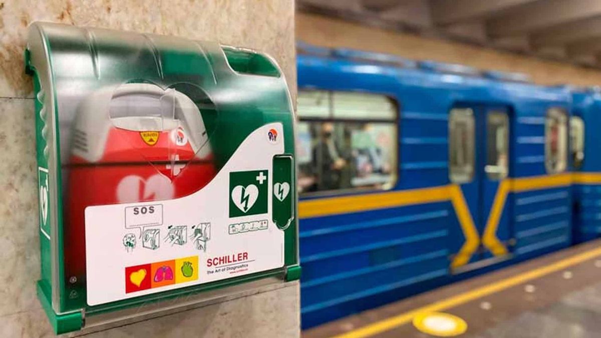 Из-за перекрытия на Южном мосту изменили движение метро и автобусов